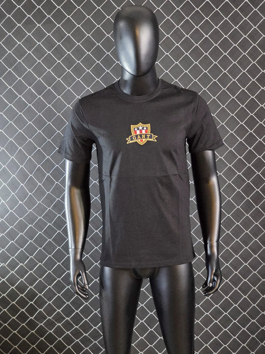 Camiseta gant negra logo dorado