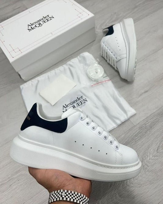 Alexander McQueen blancas y negras