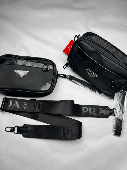 Riñonera Prada negra