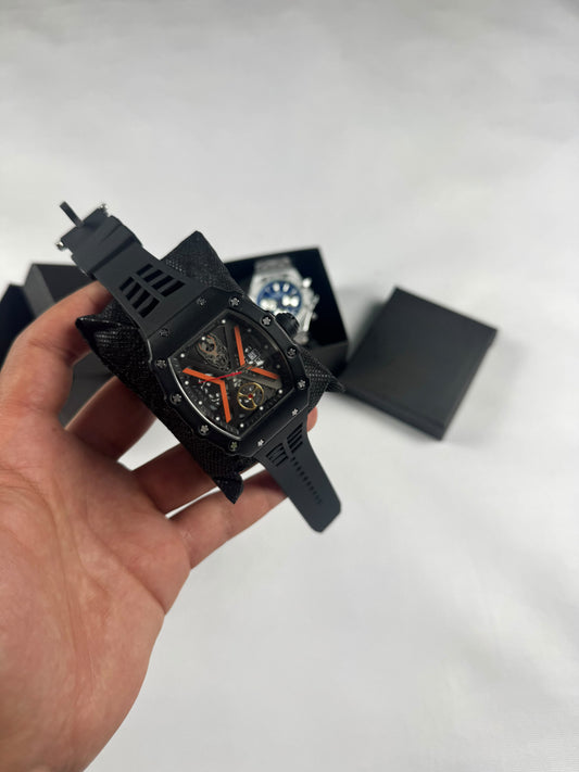 RELOJ RICHARD MILLE NEGRAS Y DETALLES NARANJAS