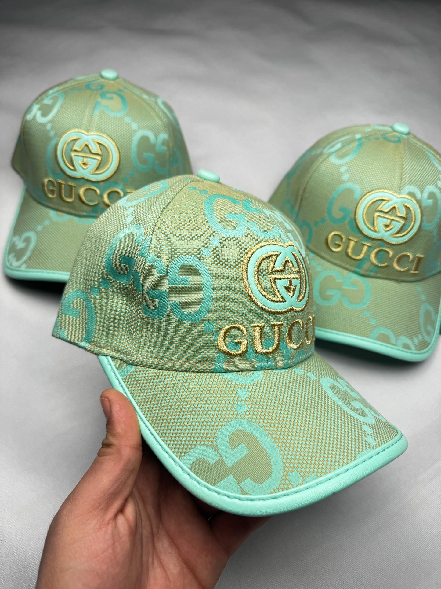 Gorra gucci verde logo dorado