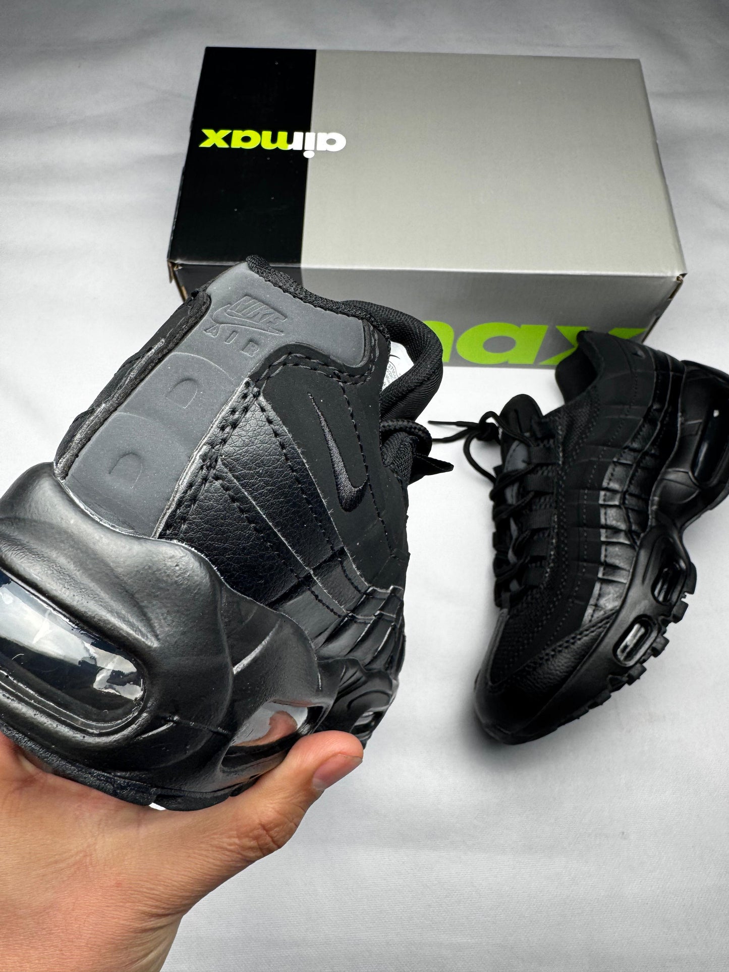 Air max 95 negras y grises