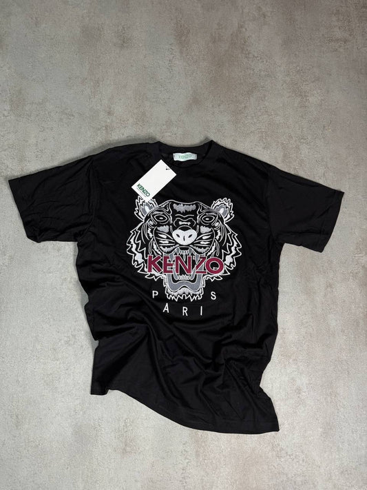 Camiseta Kenzo negro logo blanco y burdeos