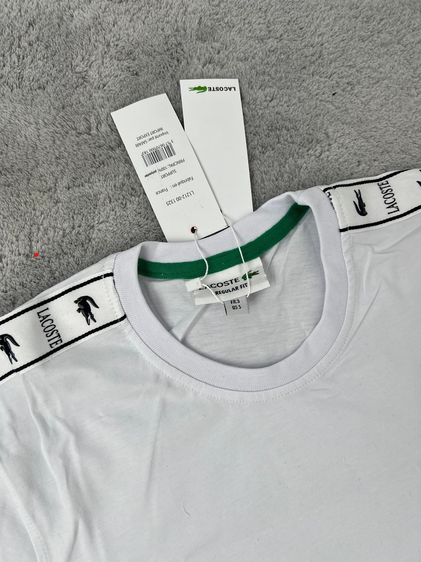 Conjunto corto lacoste blanco logo verde lineas negras