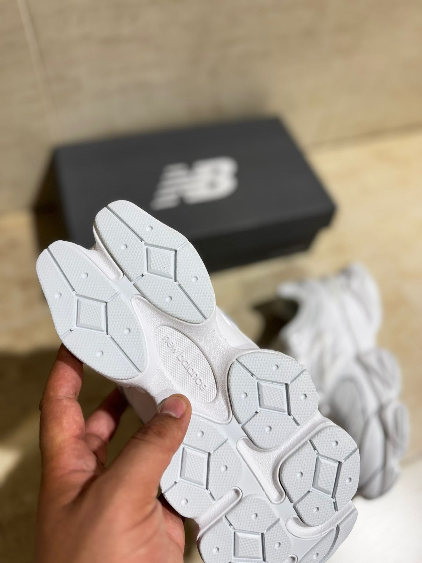 New Balance 9060 blancas