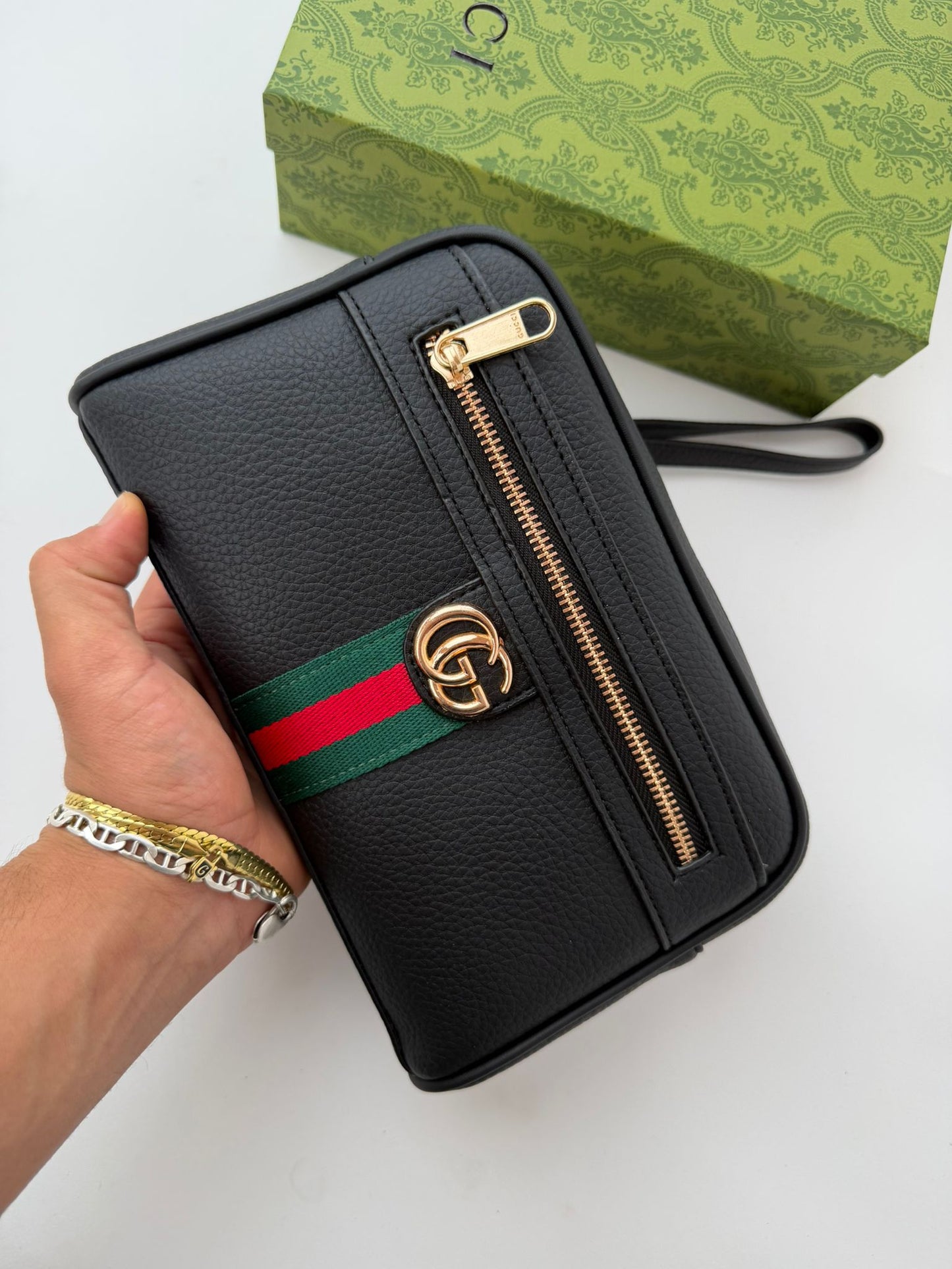 Bolso Hombre Gucci logo dorado