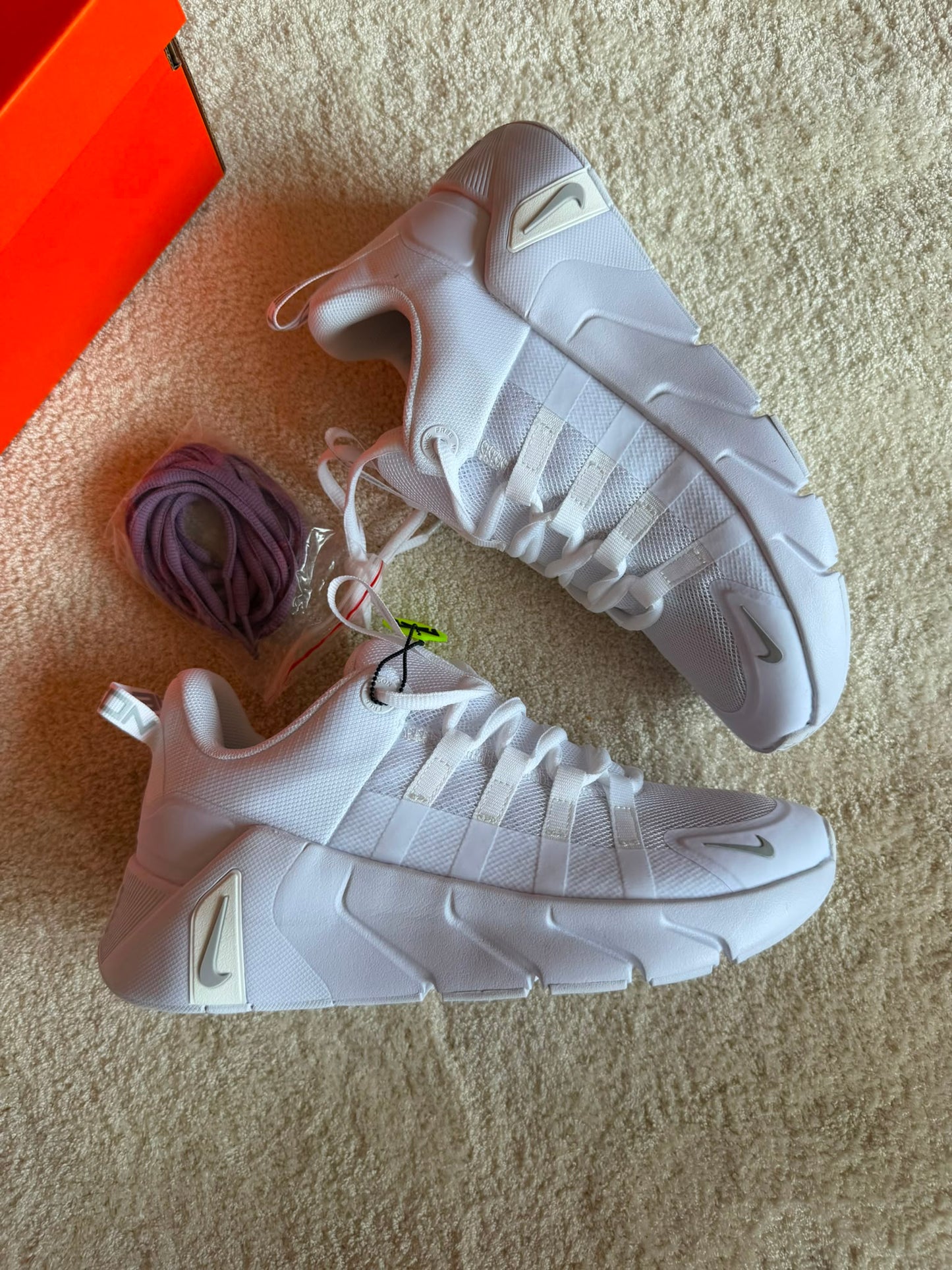 Nike Free Metcon 7 blanco logo gris