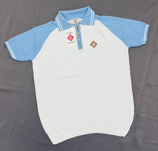 Camiseta Casablanca blanco y azul logo rojo y blanco contorno dorado