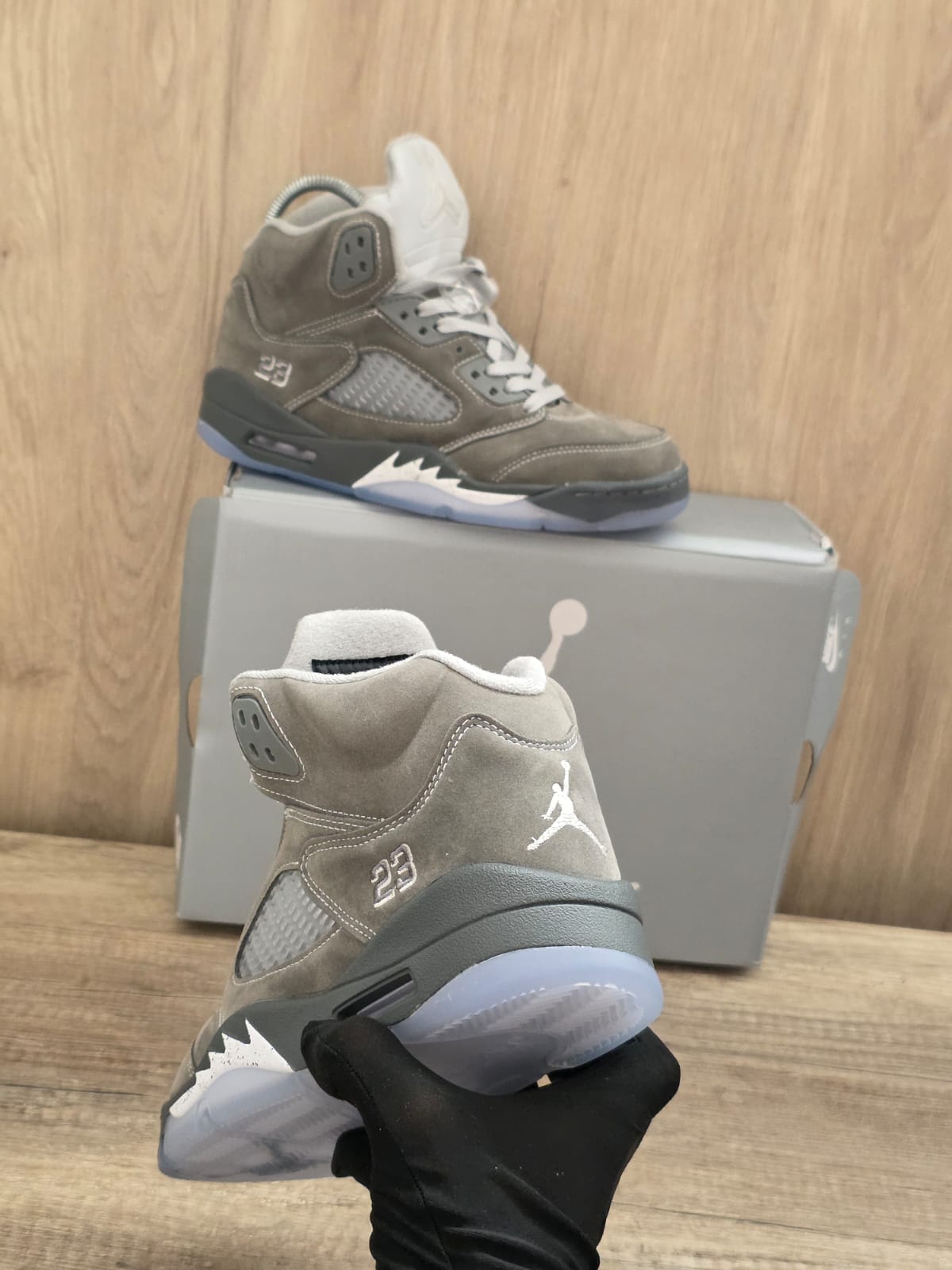 Jordan 5 gris
