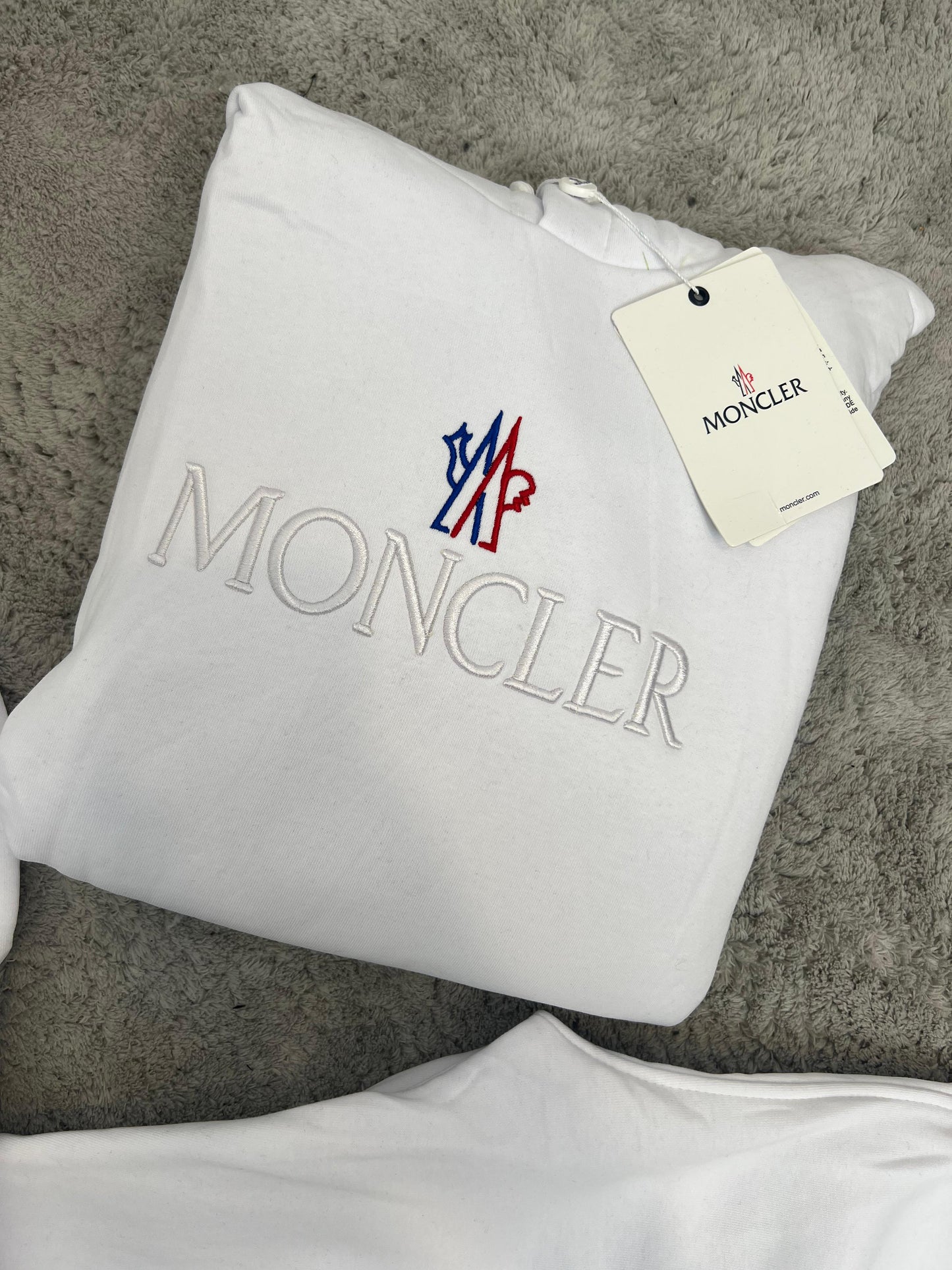 Chandal Moncler blanco logo blanco rojo y azul