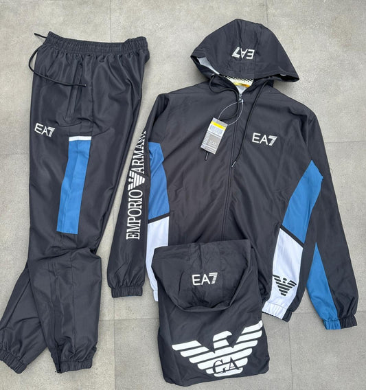 Chandal ARMANI negro logo blanco detalles azules