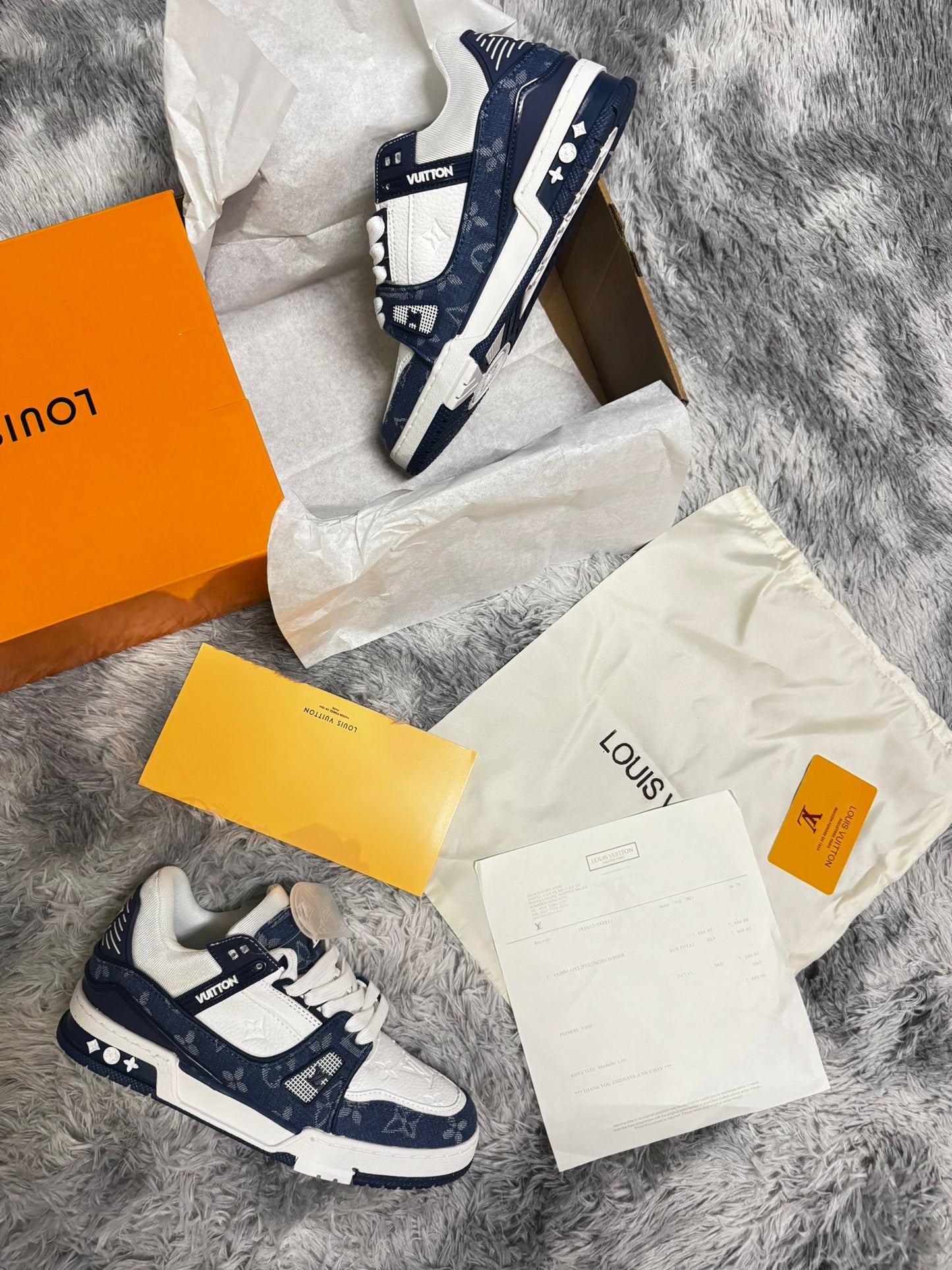 LV trainer blancas y azules