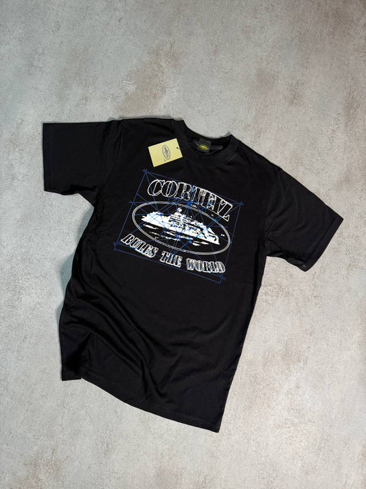 Camiseta Corteiz negro logo blanco lineas azules