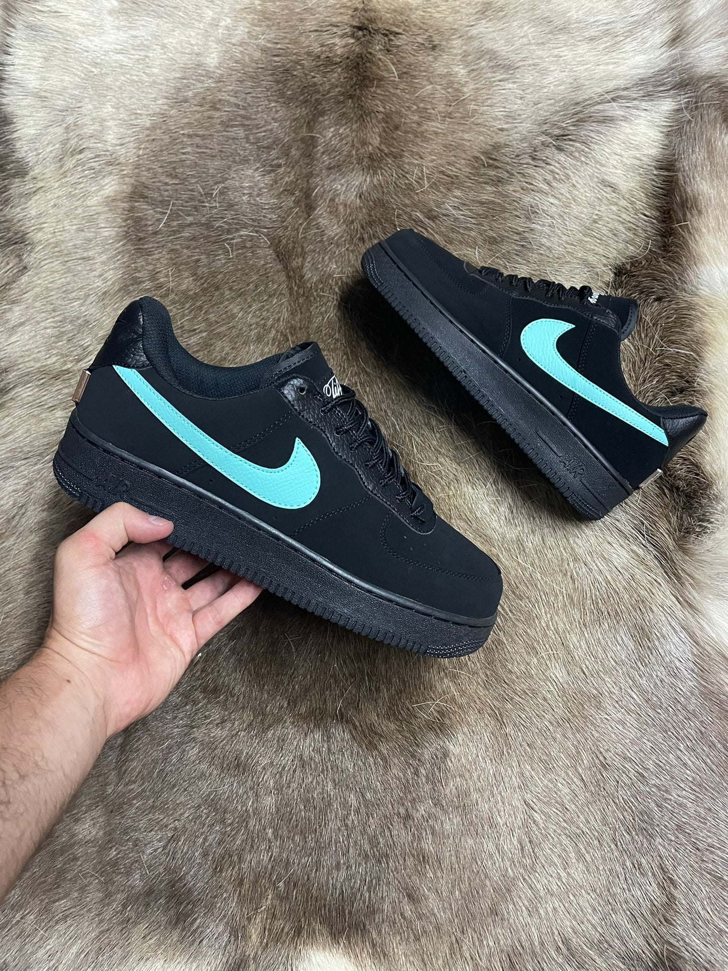 Air force 1 negras x tiffany