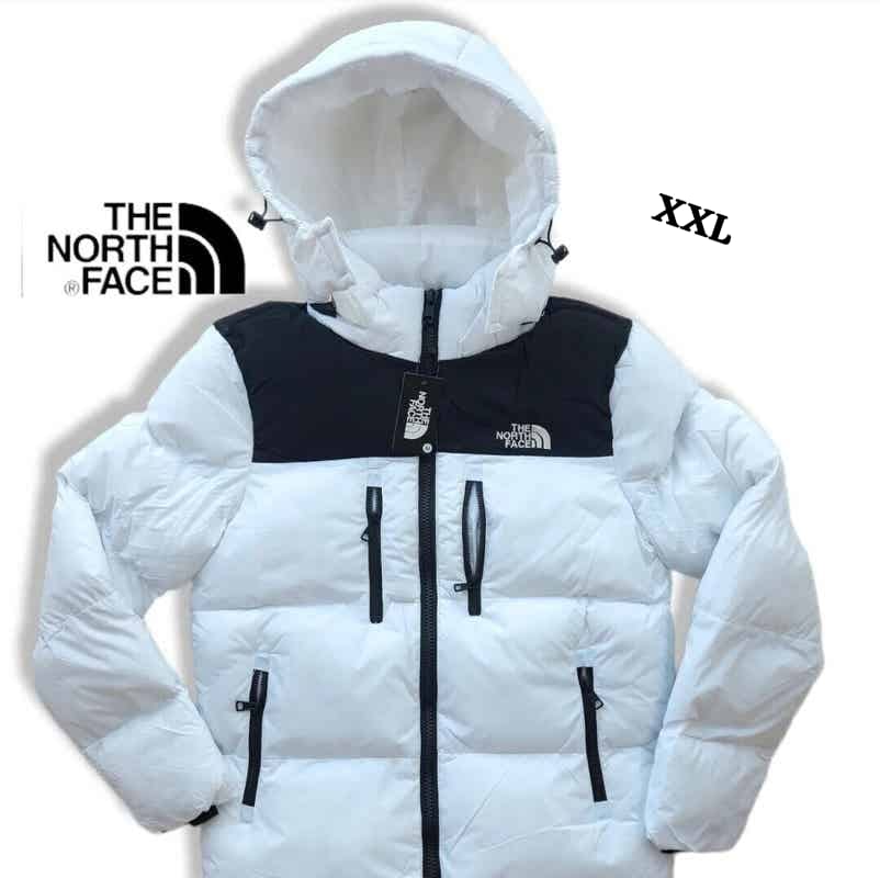 Chaqueta north face blanca detalles negros logo blanco