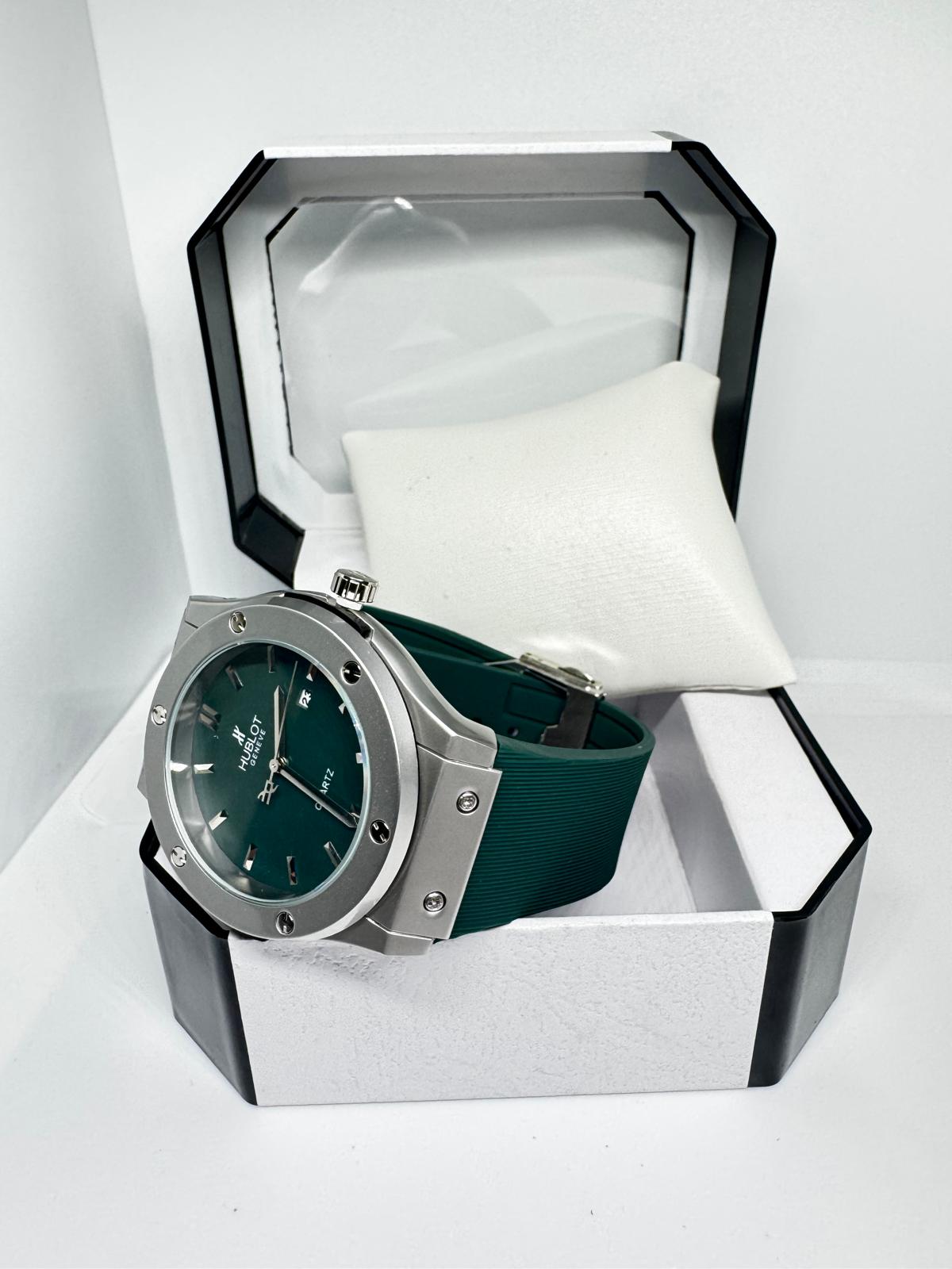 RELOJ HUBLOT gris y verde