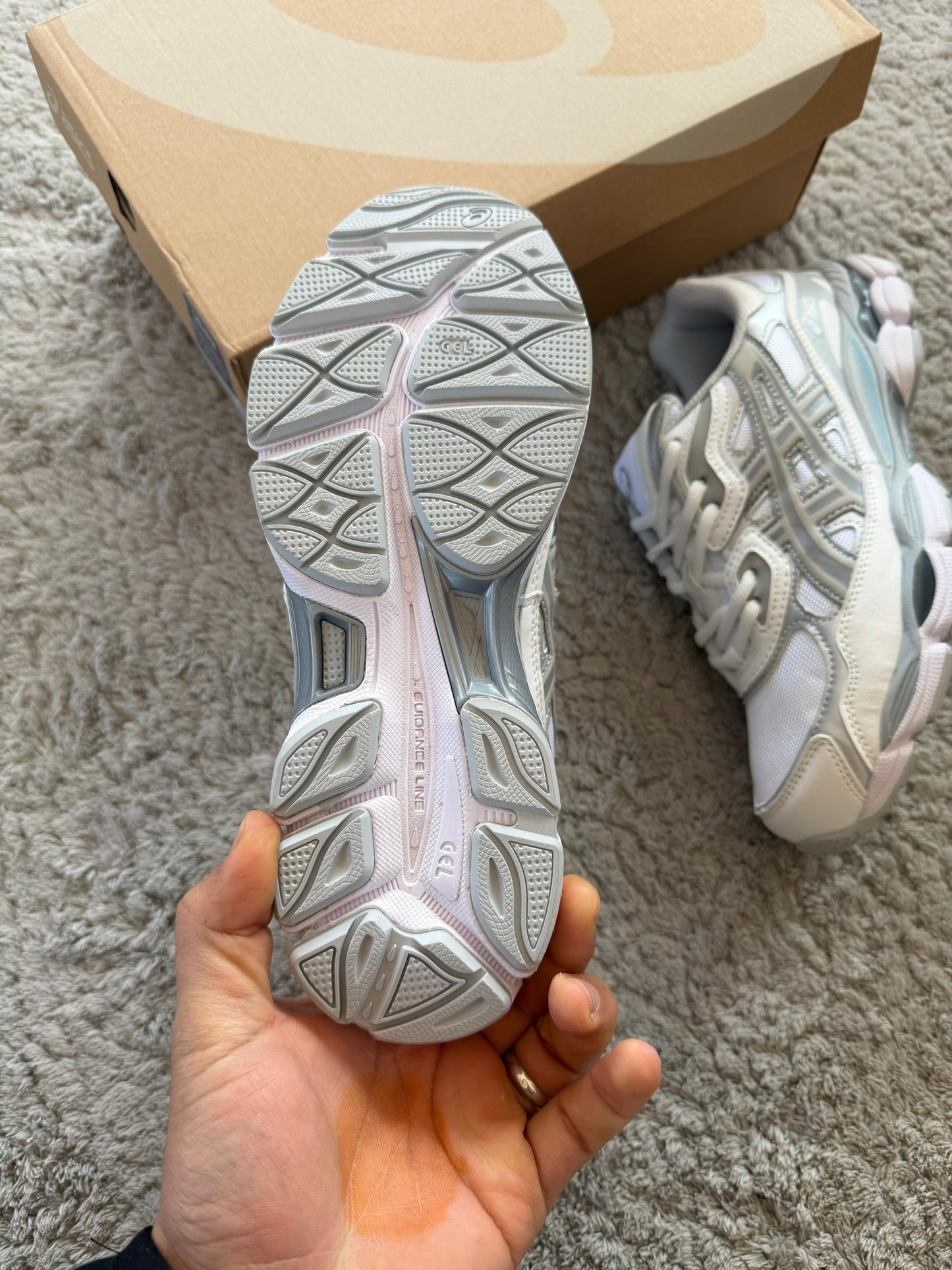 ASICS GEL-NYC blancas logo gris