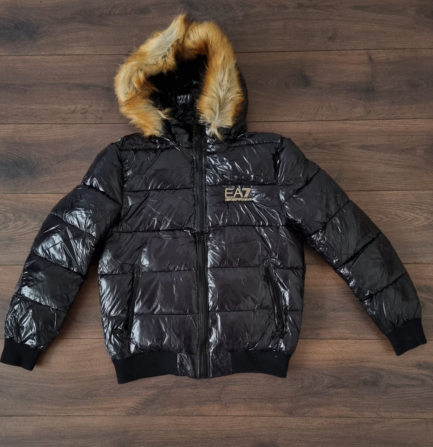 Abrigo gorro emporio negro