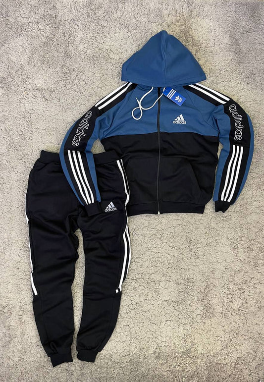 CHANDAL ADIDAS NEGRO Y AZUL MARINO LOGO BLANCO