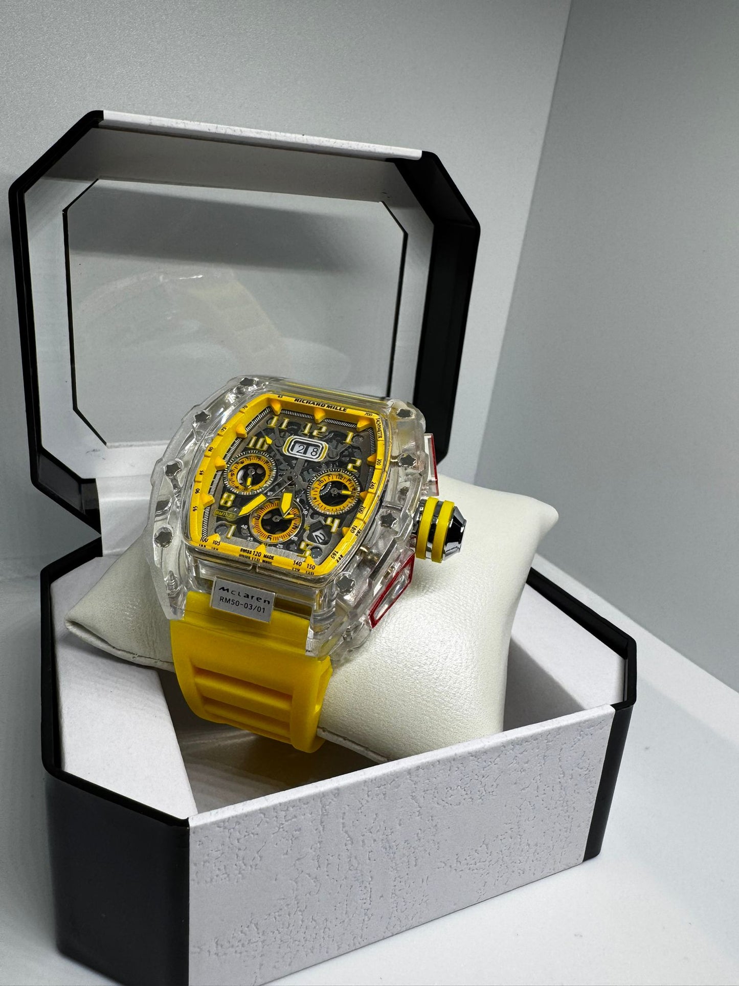 RELOJ RICHARD MILLE AMARILLO Y GRIS