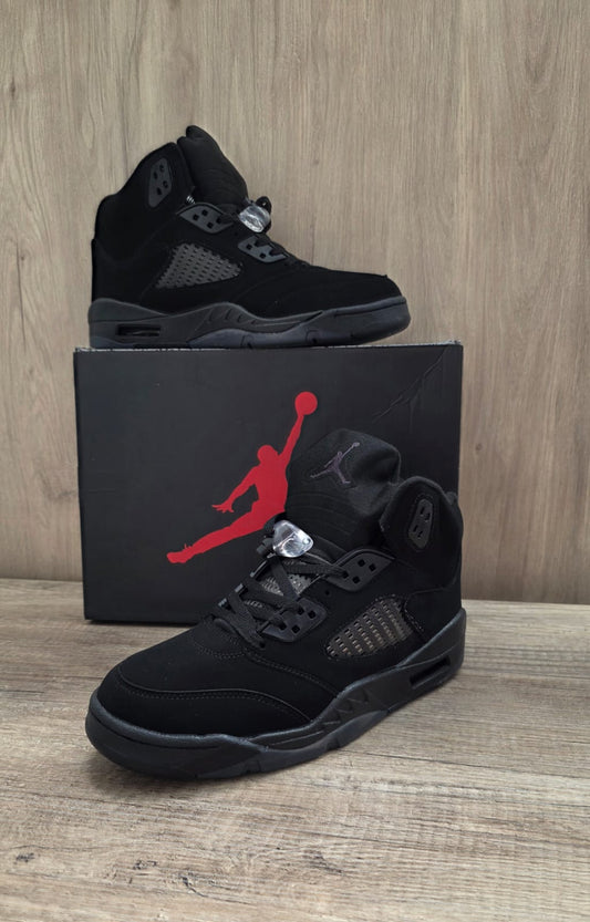 Jordan 5 negra