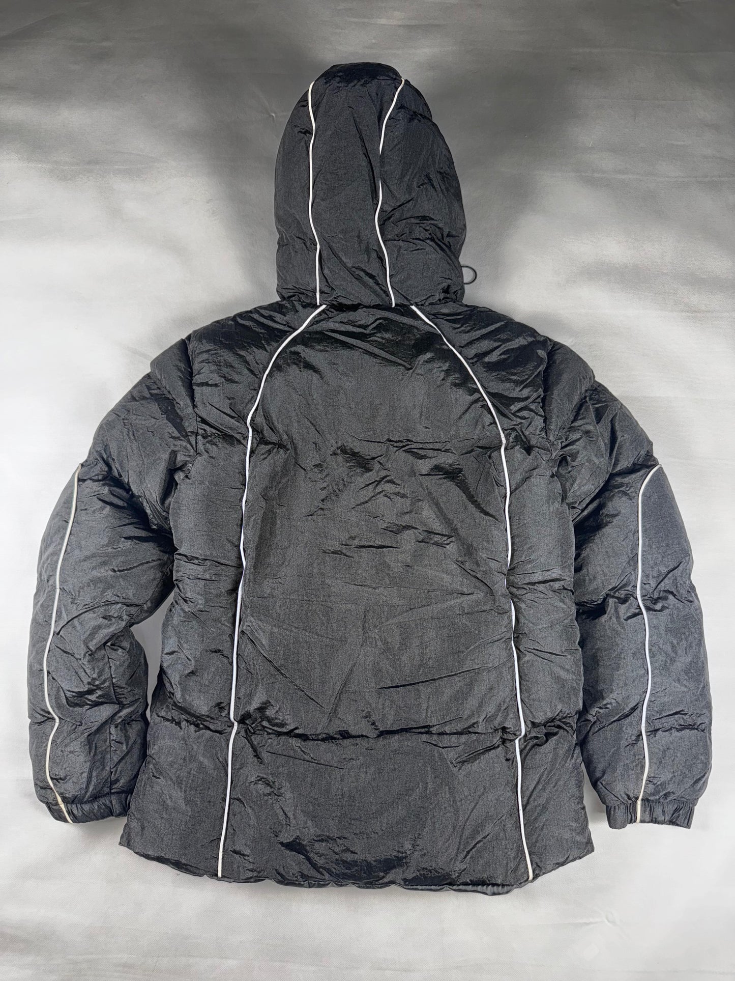 CHAQUETA NIKE NEGRA LOGO BLANCO