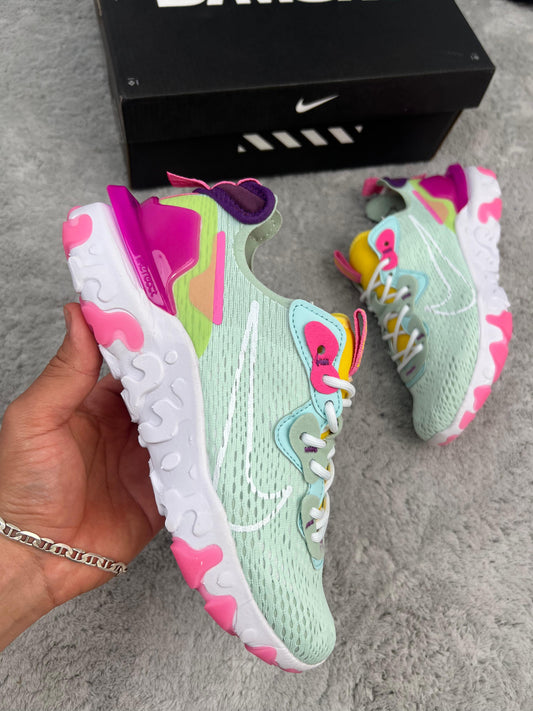 Nike react vision verde claro detalles rosas y verdes