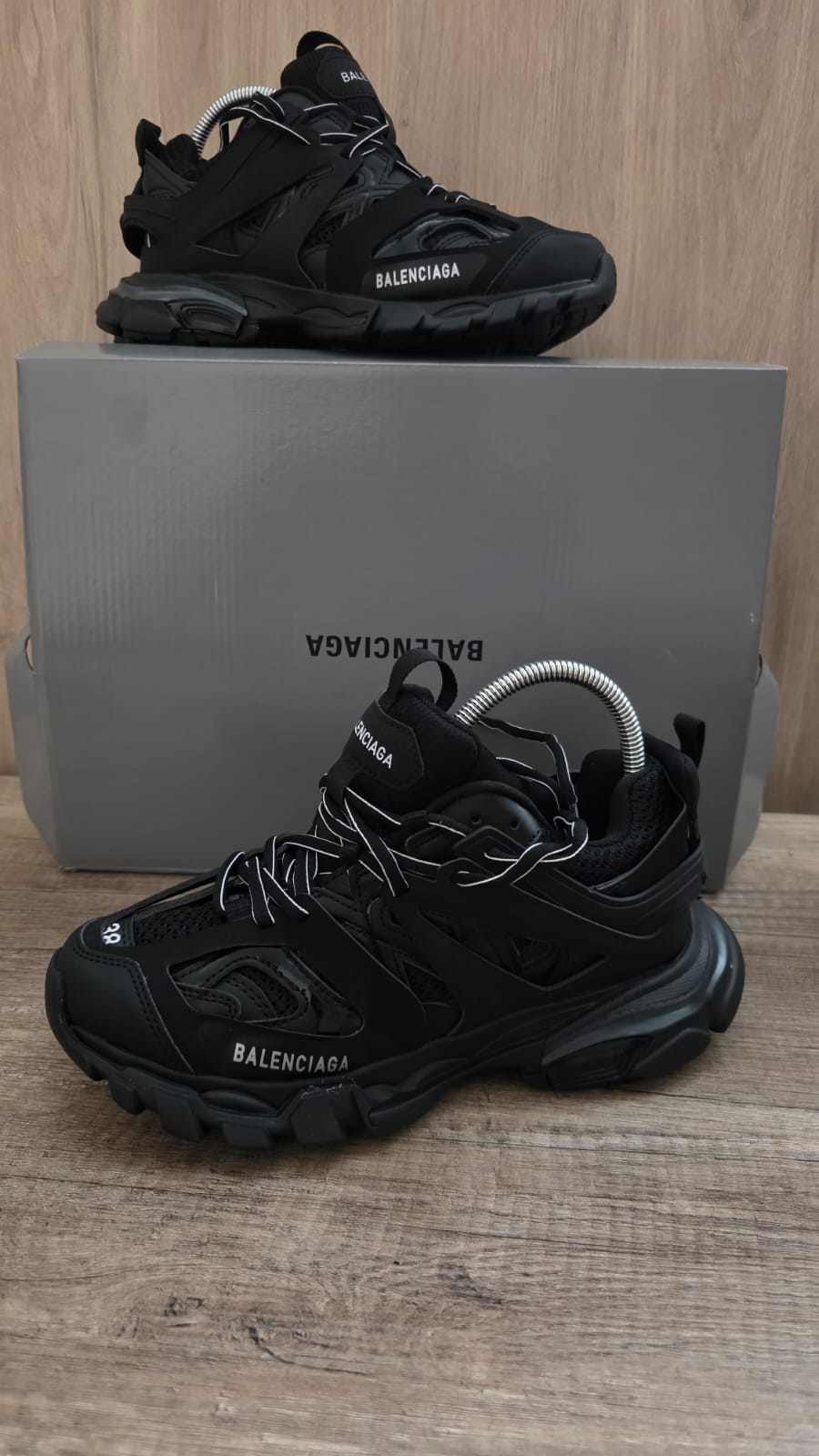 Balenciaga track negra