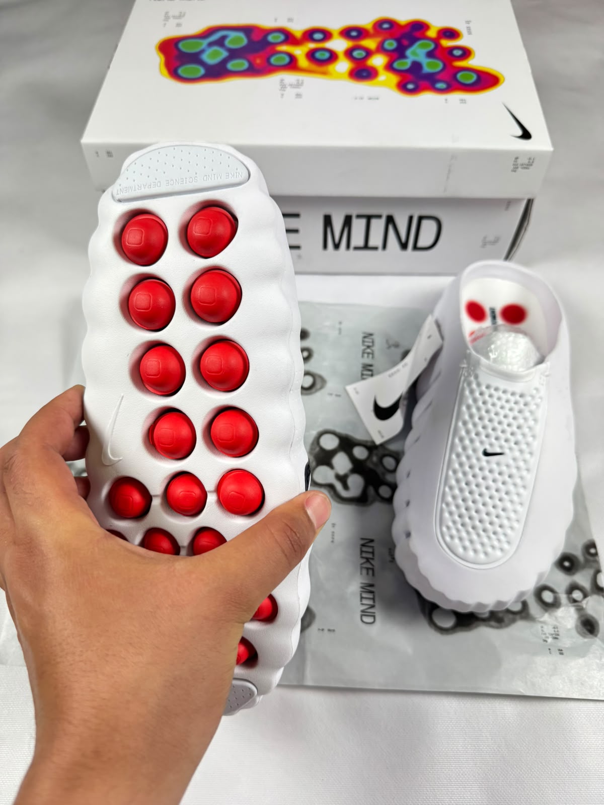 Nike Mind 001 blanco logo negro