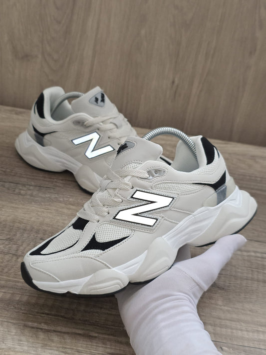New balance 9060 blanca toques negros reflectiva