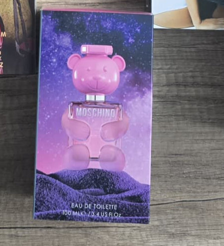 Colonia Moschino rosa