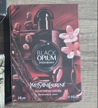 Colonia Yves Saint Laurent Black Opium Mujer