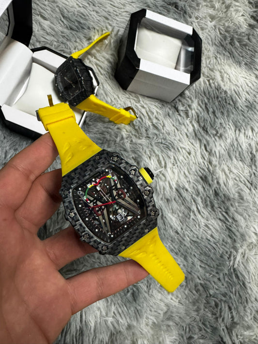 RELOJ RICHARD MILLE AMARILLO Y NEGRO