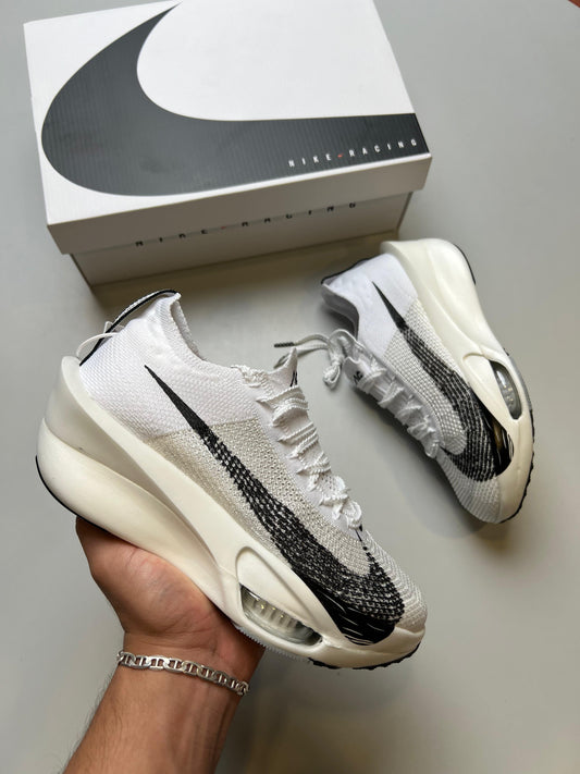 NIKE AIR ZOOM ALPHAFLY NEXT % blanco logo negro detalles crema