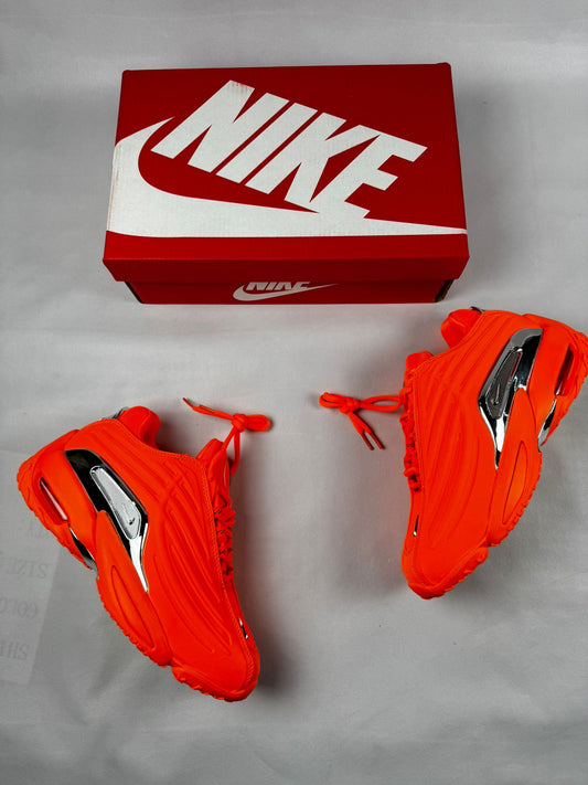 Nike nocta naranjas logo plateado