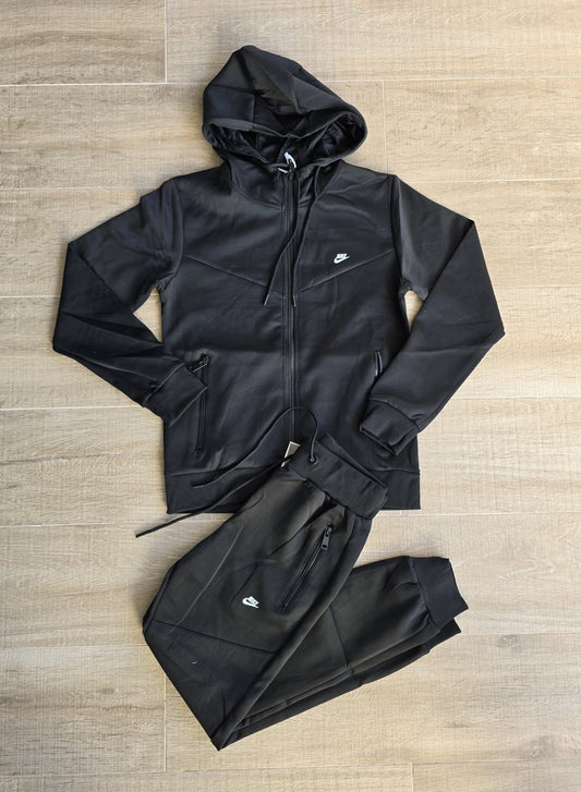 Chandal nike basic negro