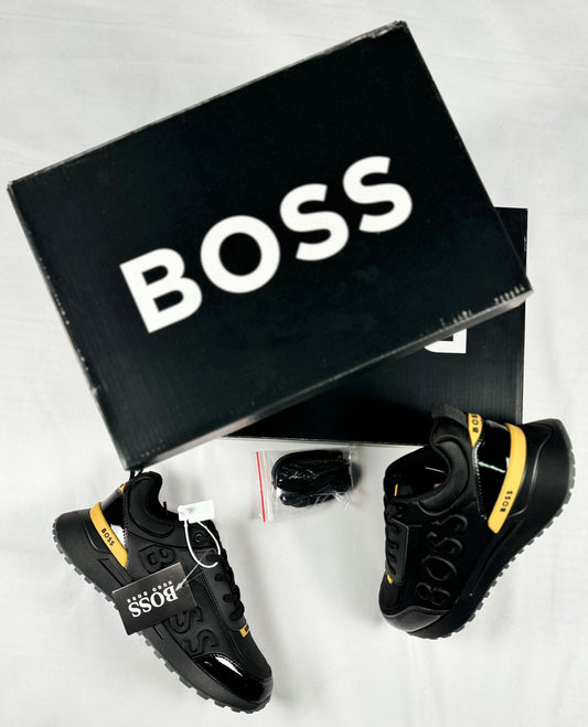 Hugo Boss negras detalles dorados