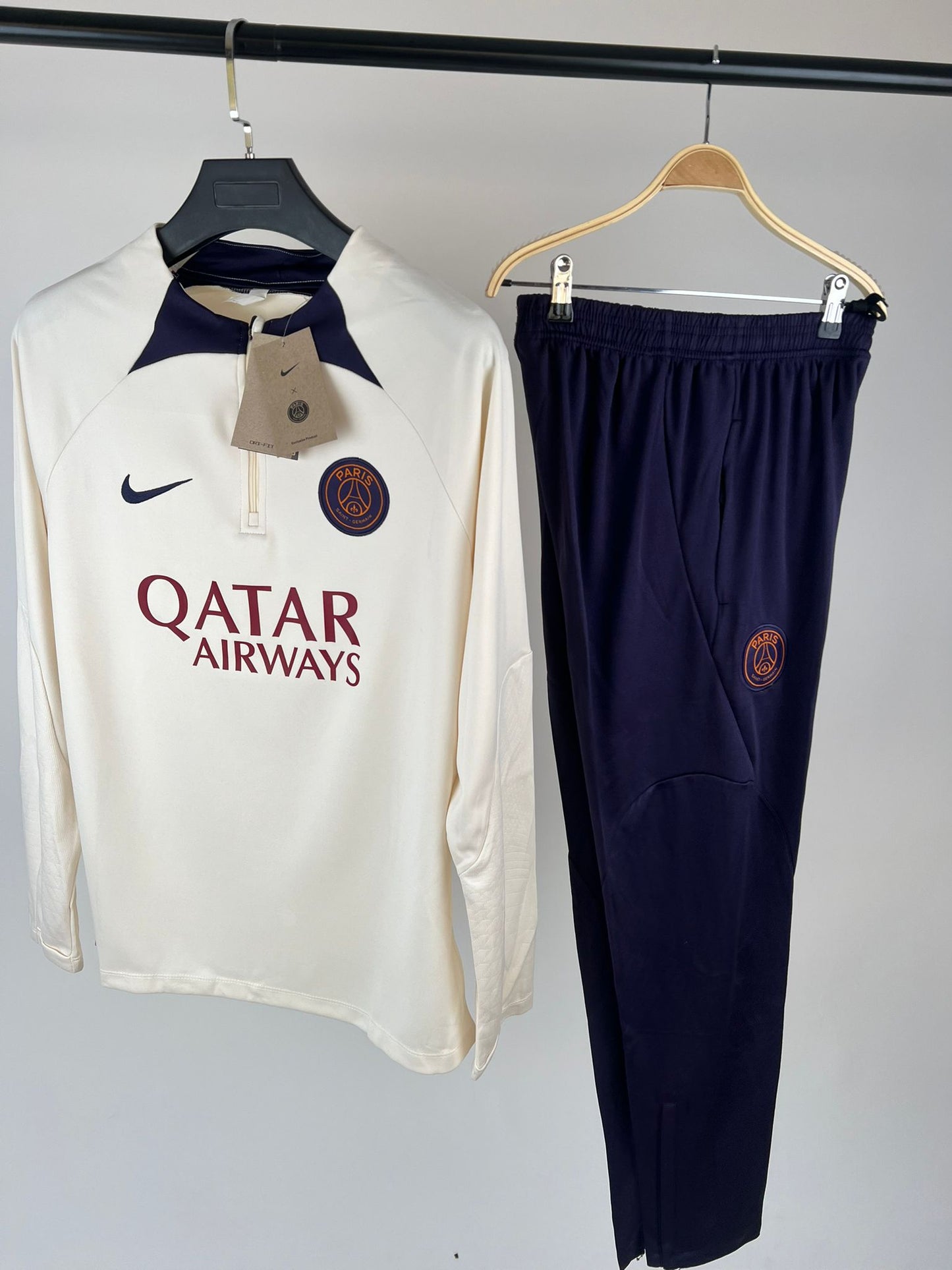 Chandal PSG beige y azul