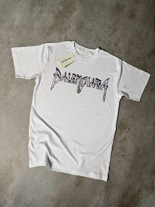 Camiseta Balenciaga blanco logo negro contorno marron