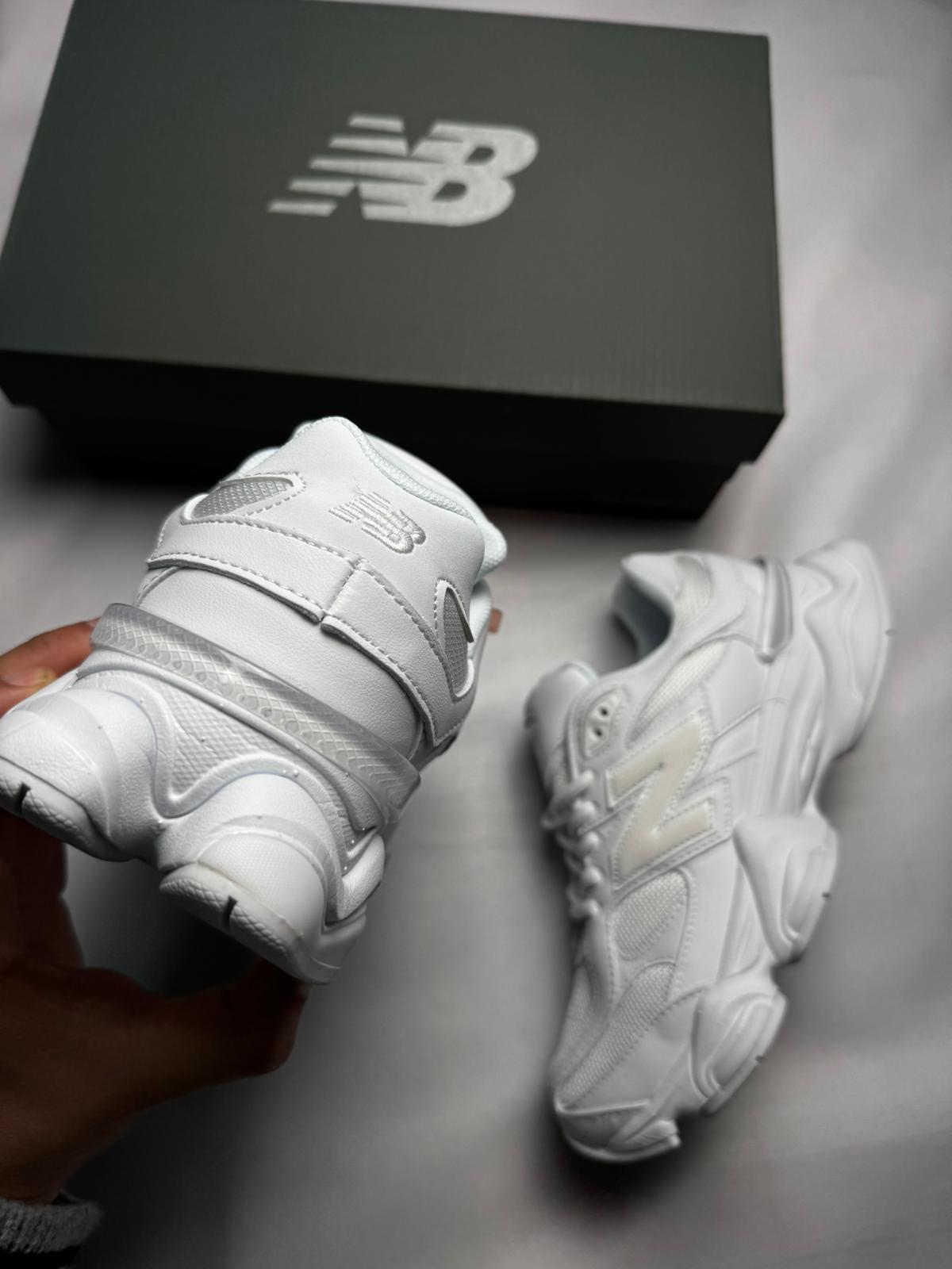 New Balance 9060 blancas