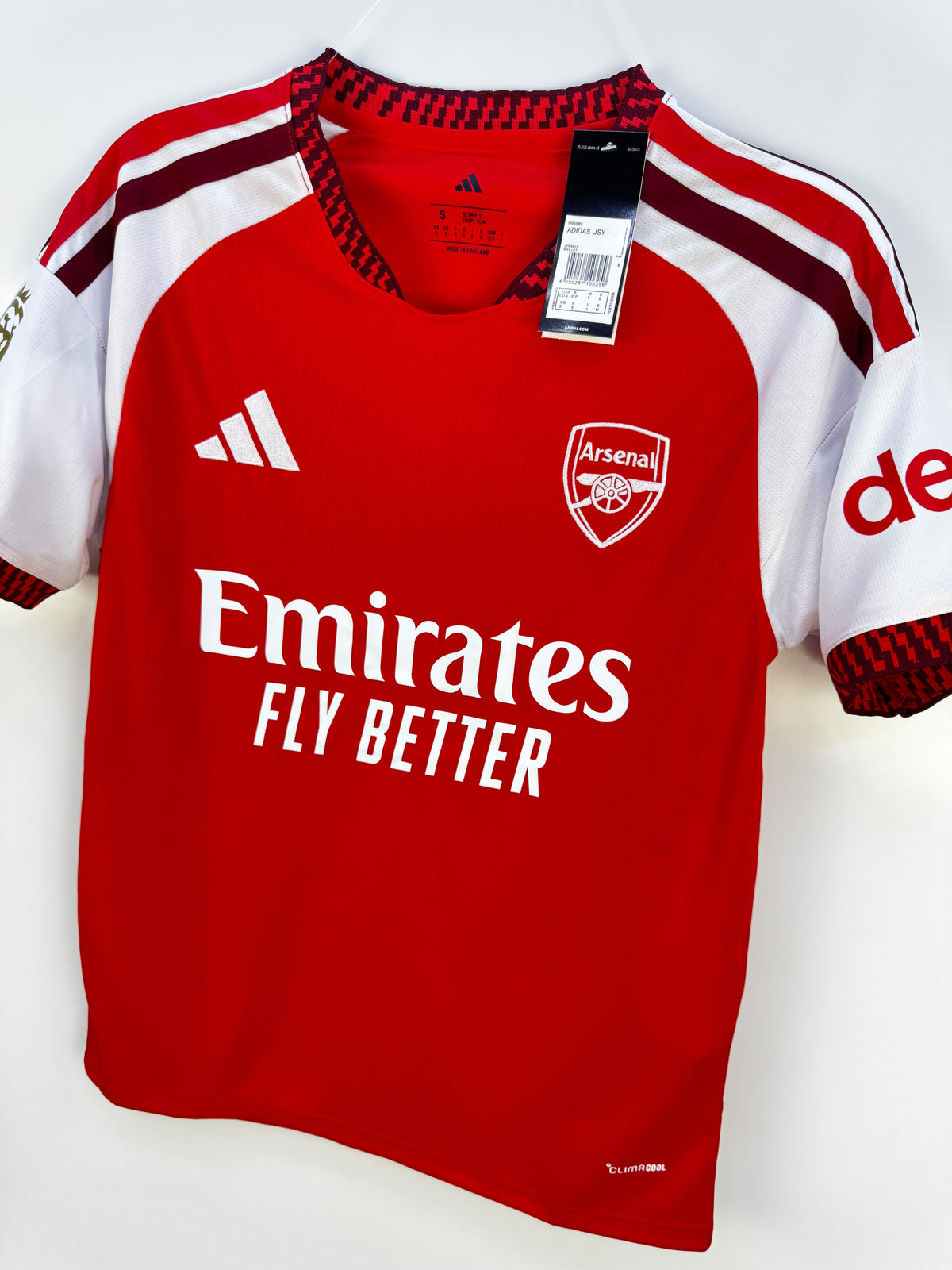 Equipacion Arsenal roja y blanca