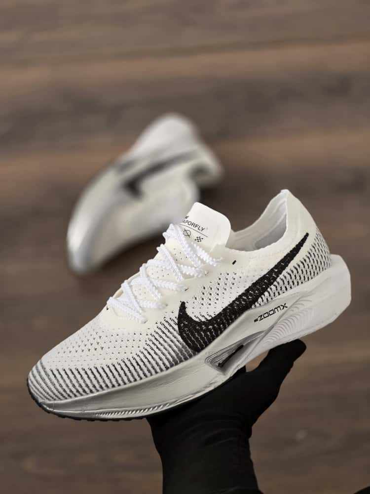 Zoom Vaporfly blanca negro