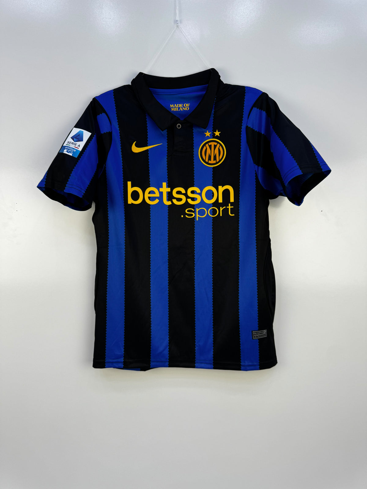 Equipacion Inter azul y negra
