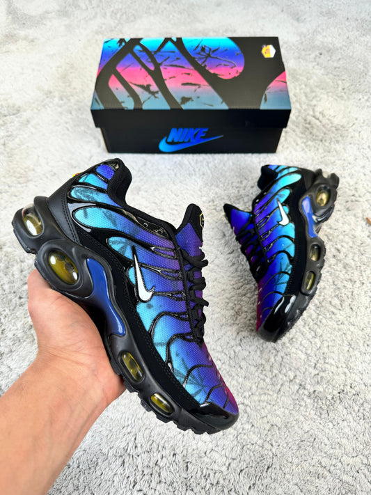 NIKE TN  azul detalles negros