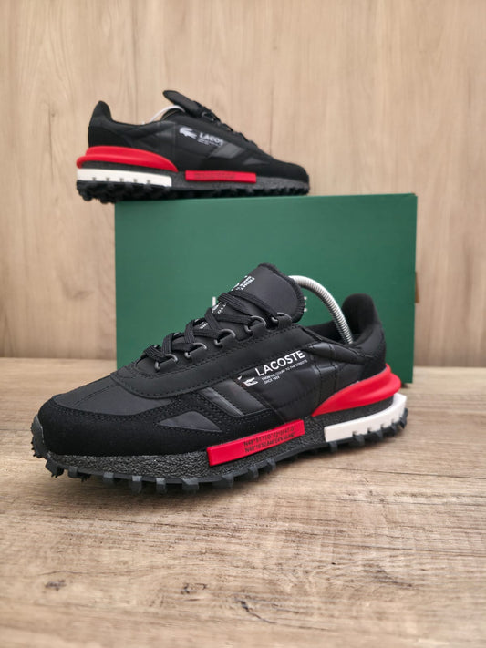Lacoste negra suela roja