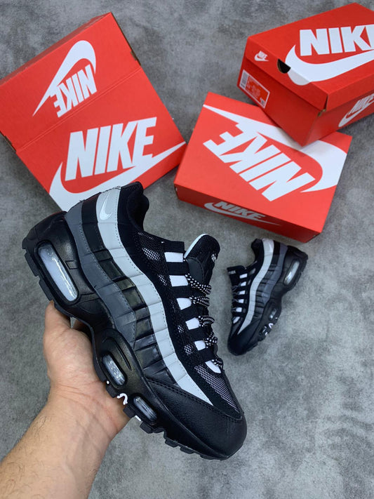 Air Max 95 tricolor logo blanco