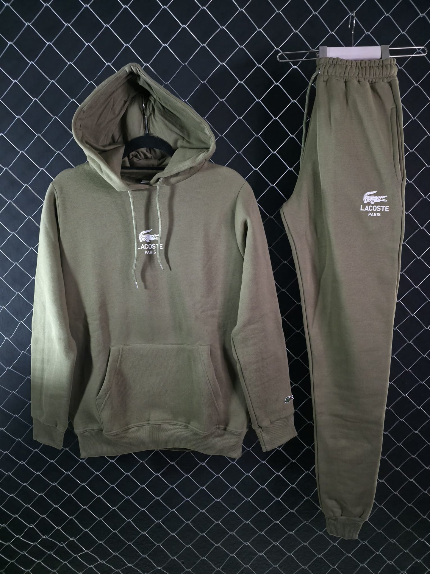 Chandal lacoste verde logo blanco con capucha