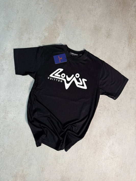 Camiseta LV negro logos futurista