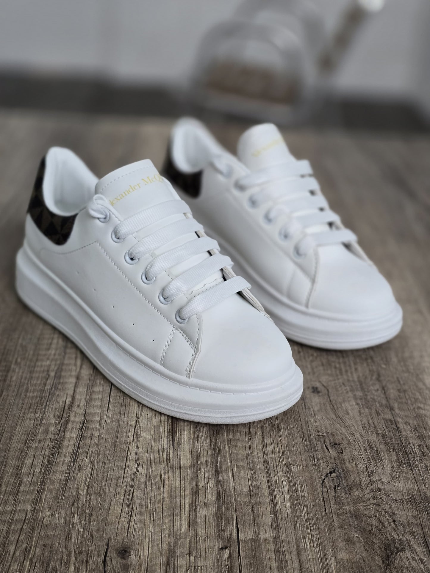 Alexander mcqueen blanca lv