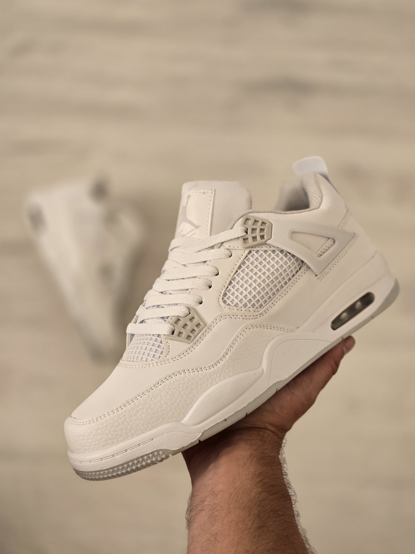 Jordan 4 blanca gris